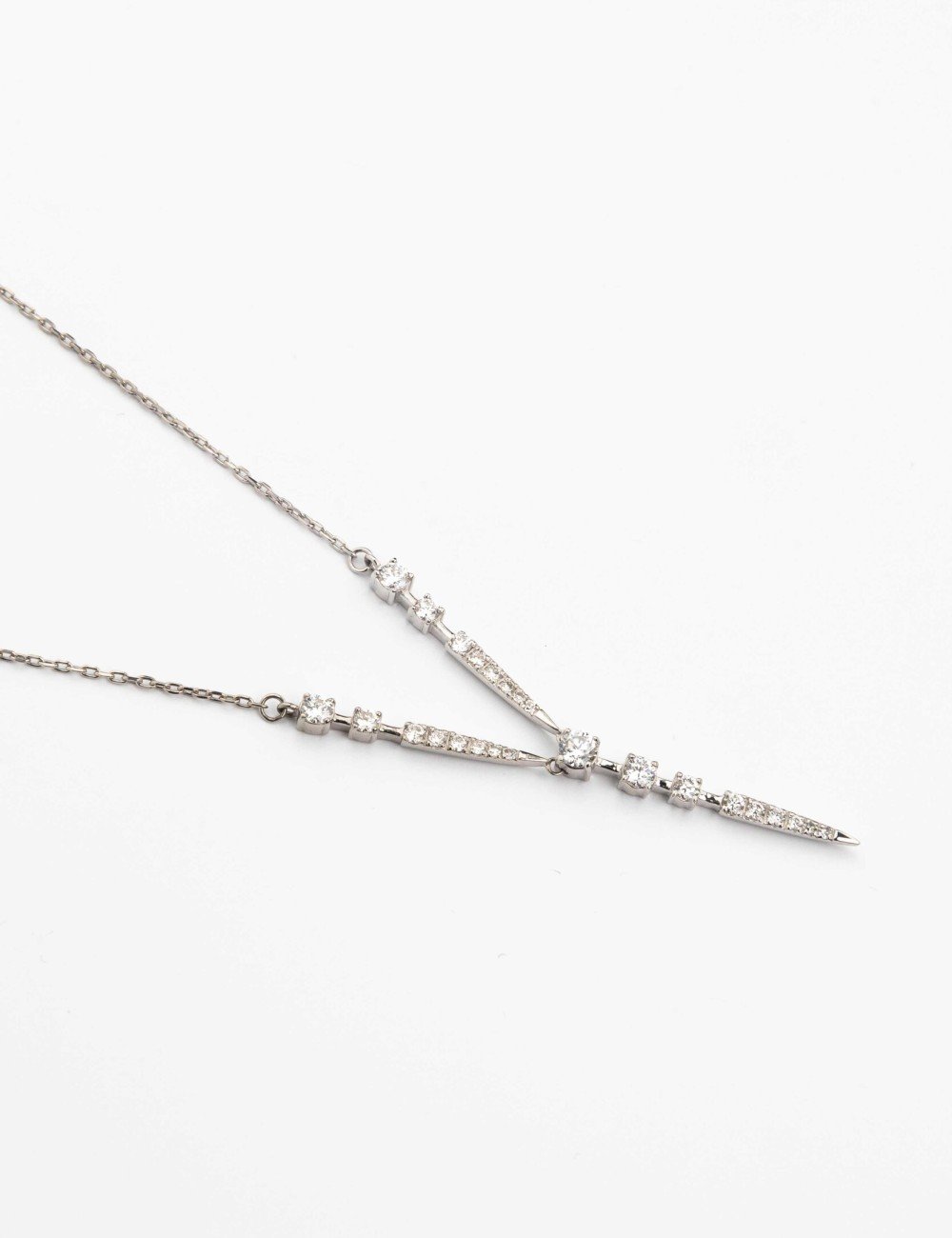 Колье из белого золота c бриллиантами