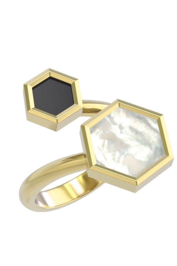 Кольцо из лимонного золота c ониксом и перламутром