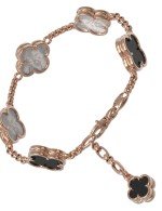 Браслет из золота c ониксом и перламутром