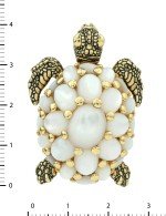 Брошь из лимонного золота c эмалью и перламутром