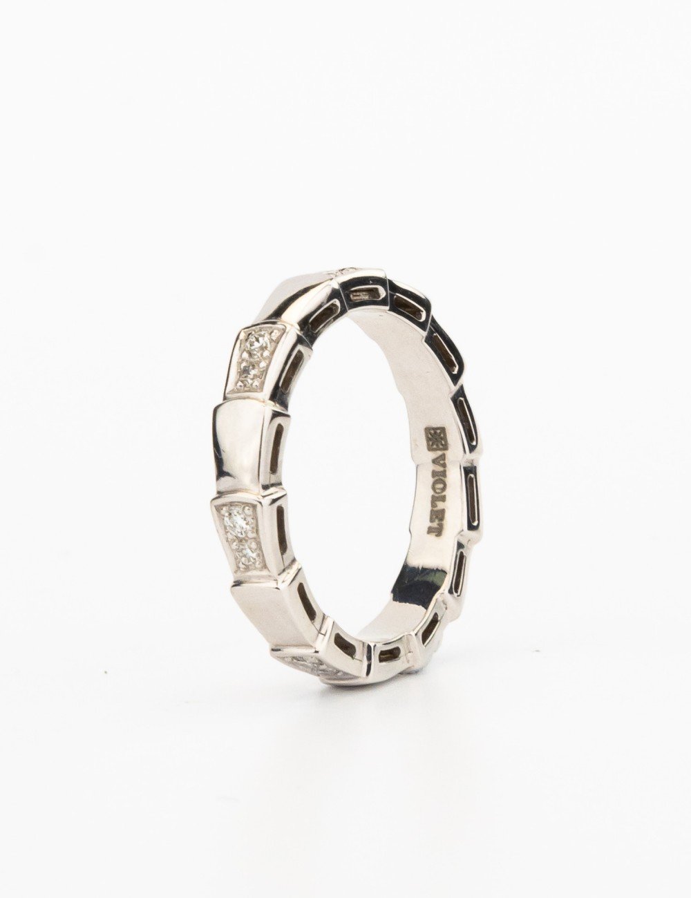 Кольцо из белого золота c бриллиантами