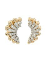 Серьги из золота c бриллиантами