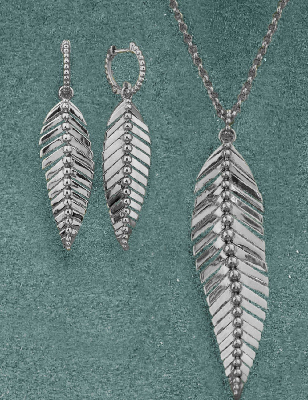 Серьги из белого золота