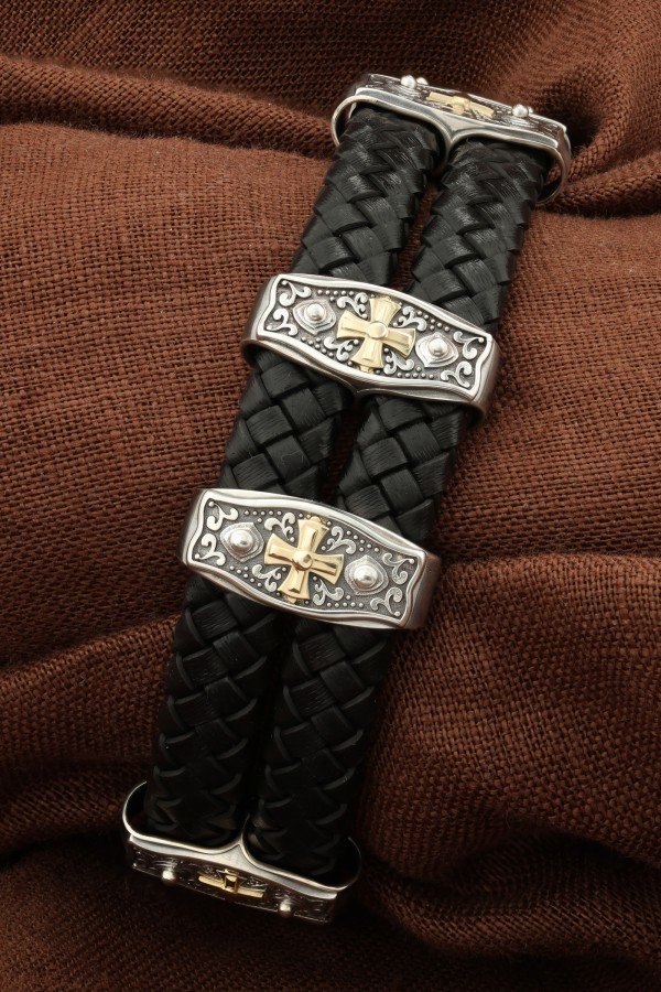 Браслет из серебра и золота c кожаным шнурком