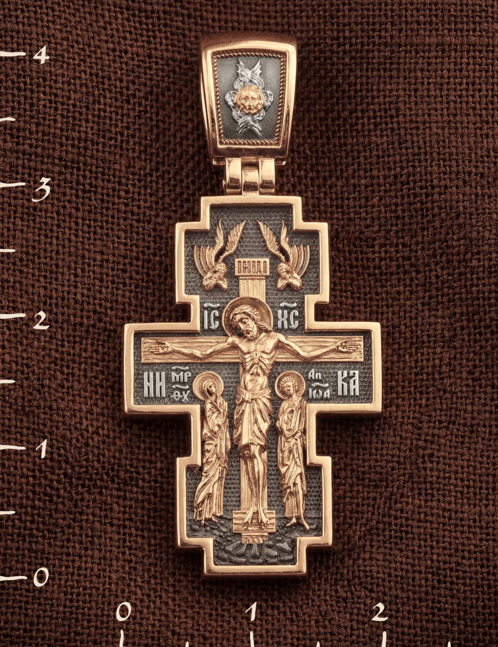 Крест из золота