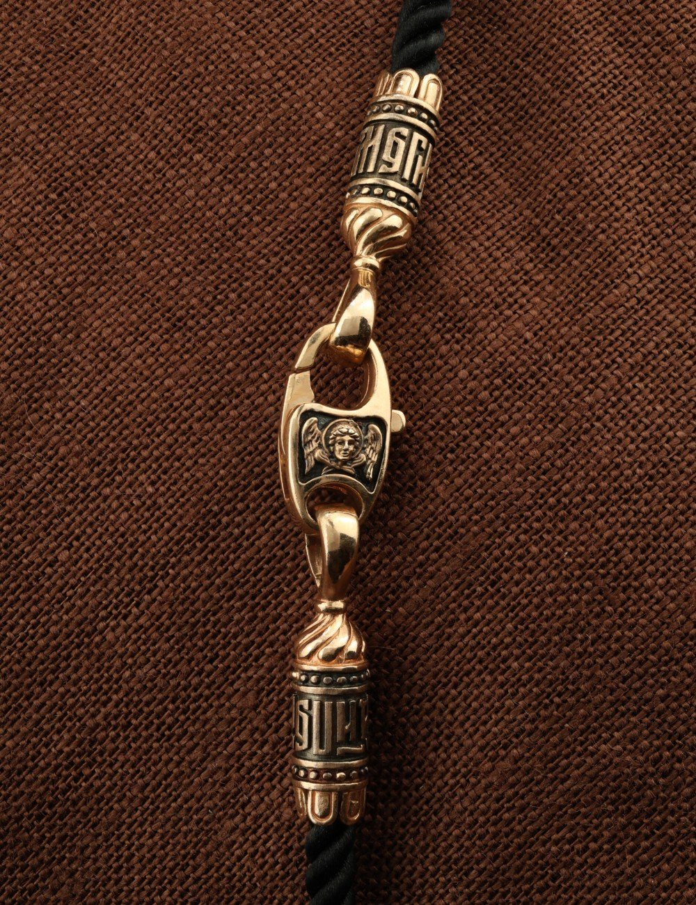 Шнурок шёлковый из золота c шёлковым шнурком