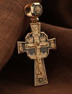 Крест из золота