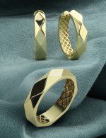 Серьги из лимонного золота