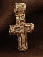 Крест из золота