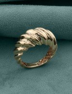 Кольцо из золота