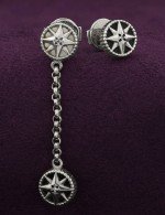 Серьги из белого золота c бриллиантами, ониксом и перламутром