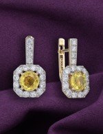 Серьги из лимонного золота c бриллиантами и сапфиром
