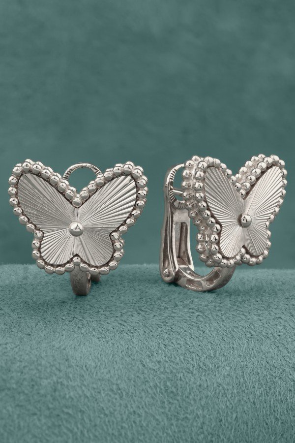 Серьги из белого золота c рубином