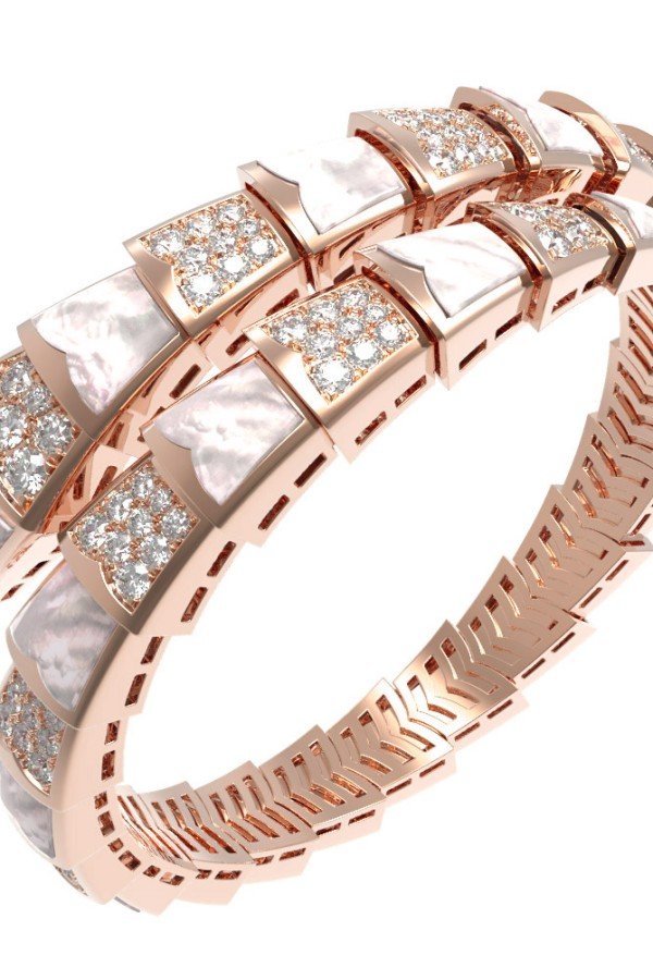 Браслет из золота c бриллиантами и перламутром