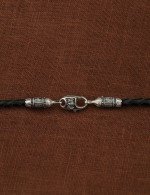 Гайтан из белого золота c кожаным шнурком