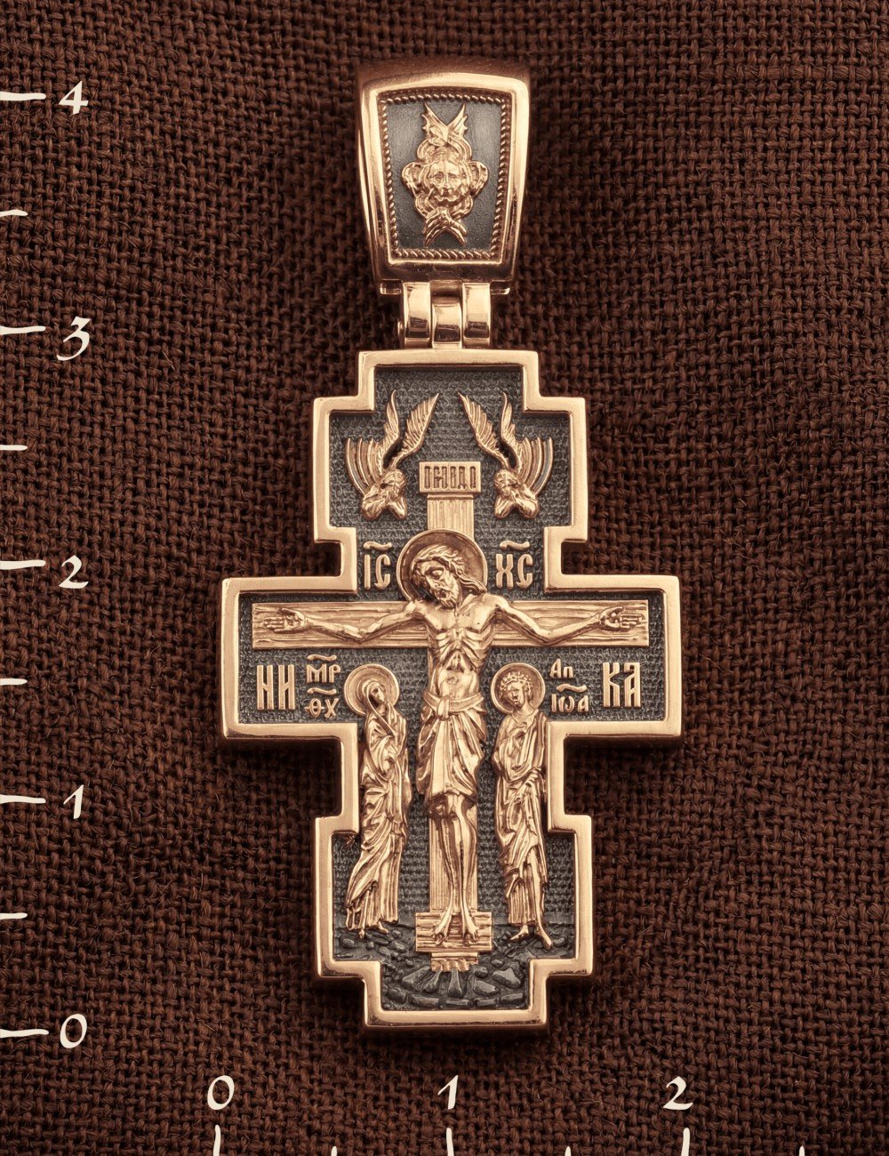 Крест из золота