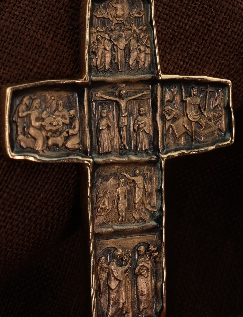 Крест из золота