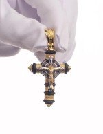 Крест из лимонного золота c ониксом