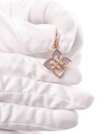 Подвеска из золота c бриллиантами и перламутром