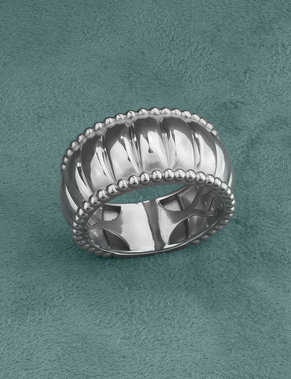 Кольцо из белого золота