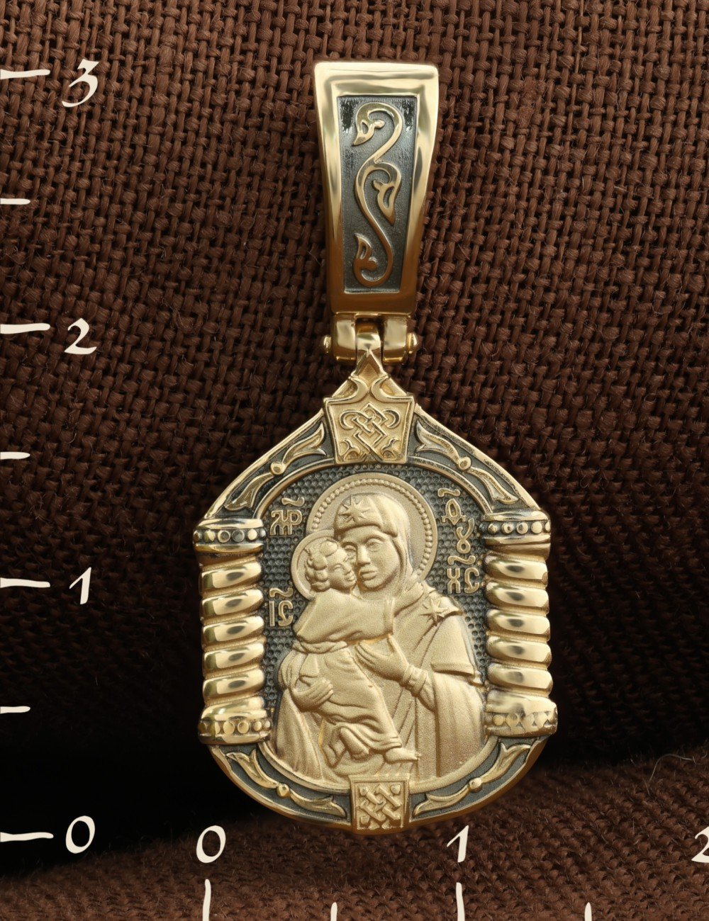 Образок из лимонного золота