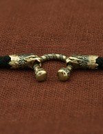 Шнурок шёлковый из зелёного золота c шёлковым шнурком