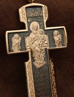 Крест из золота