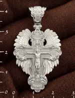 Крест из белого золота c перламутром