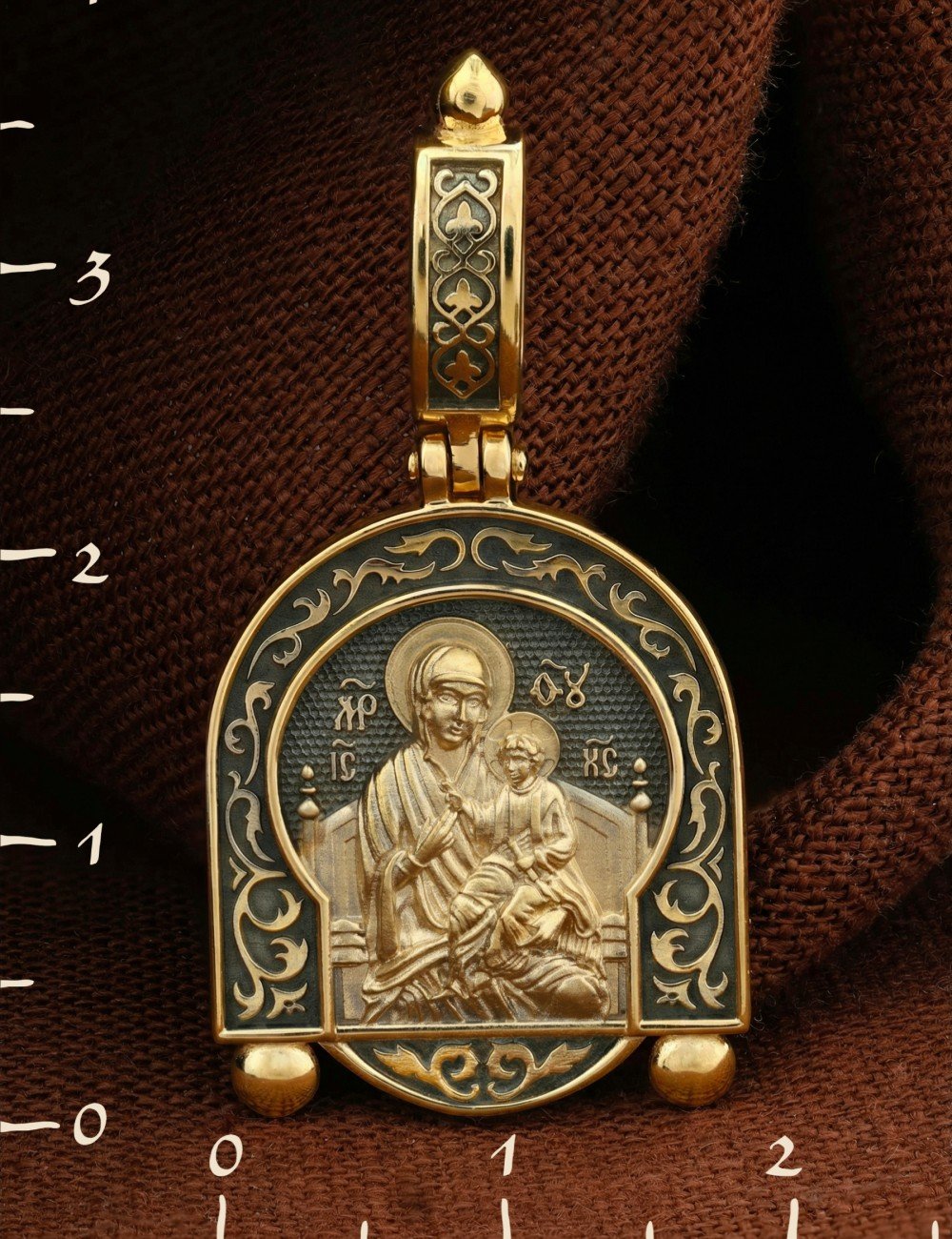 Образок из лимонного золота