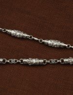 Цепь из белого золота c эмалью и бивнем мамонта