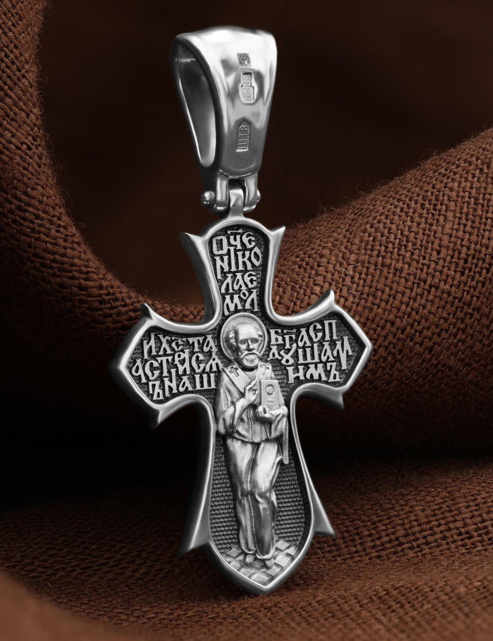 Крест из белого золота