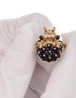 Кольцо из лимонного золота c эмалью и ониксом