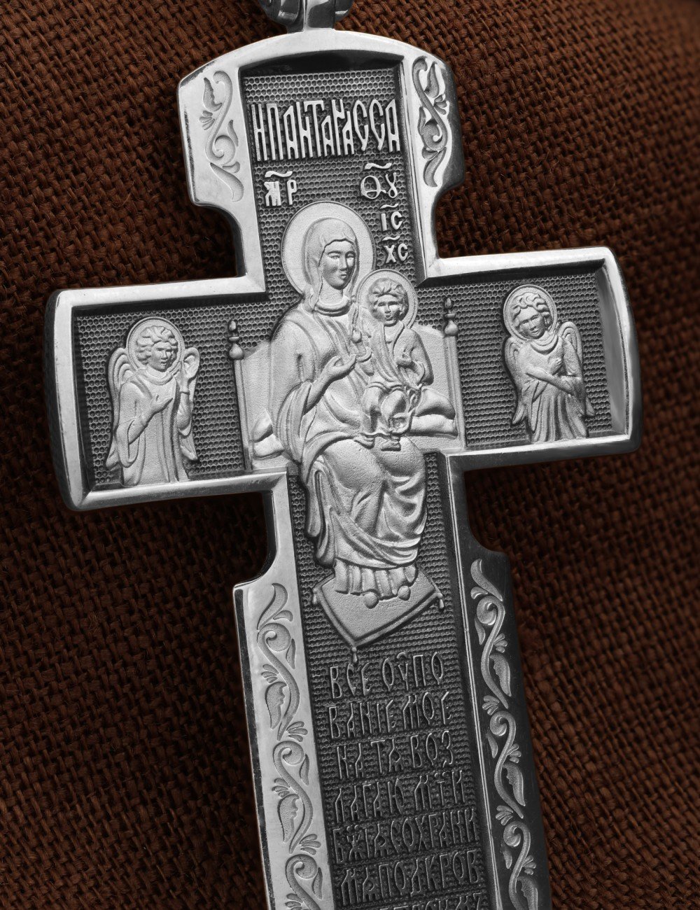 Крест из белого золота