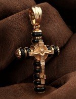 Крест из золота c ониксом