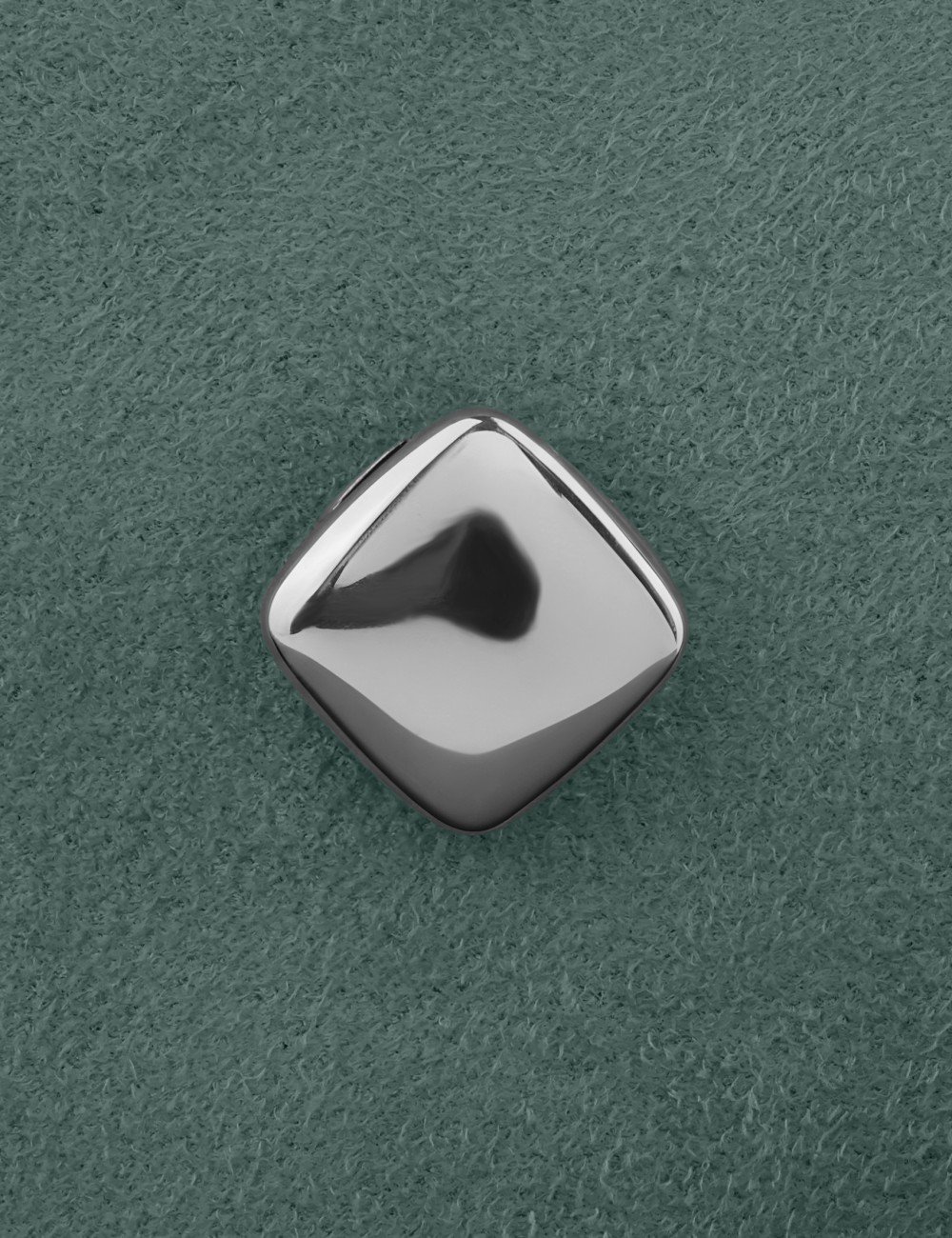 Подвеска из белого золота