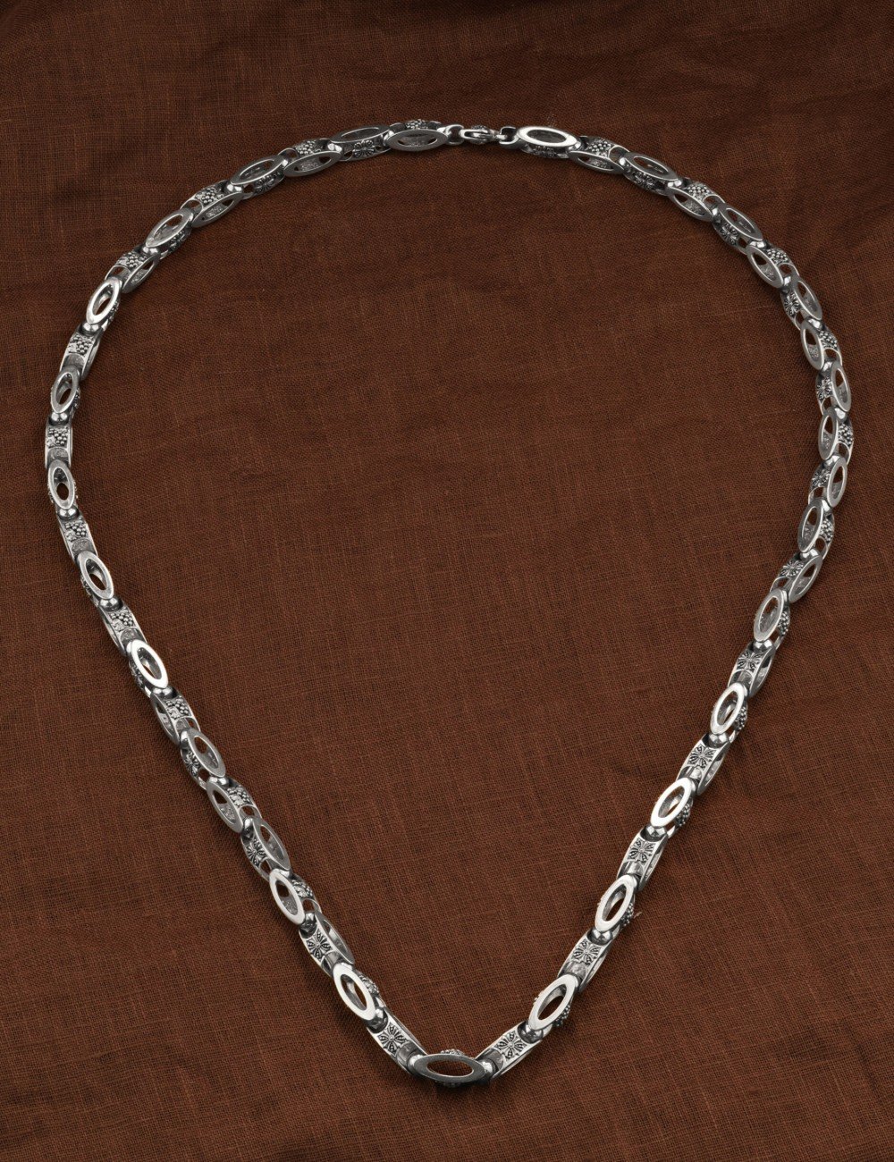 Цепь из белого золота