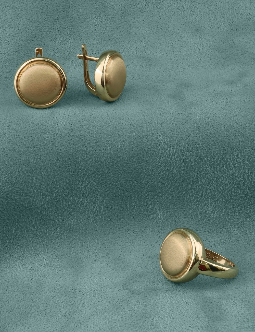 Кольцо из золота