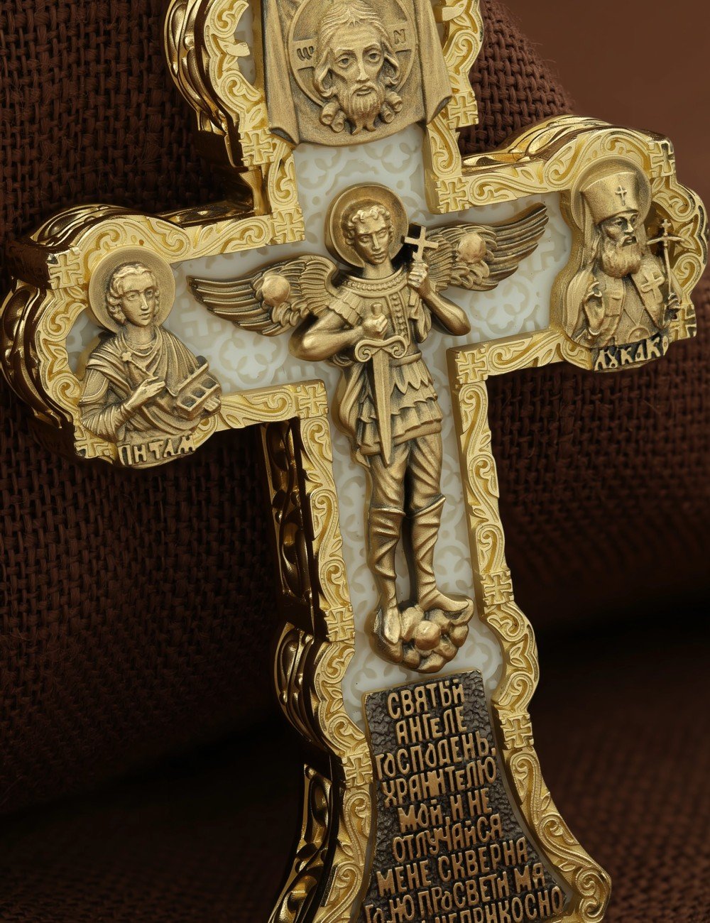 Крест из лимонного золота c бивнем мамонта