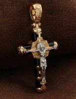 Крест из золота c ониксом