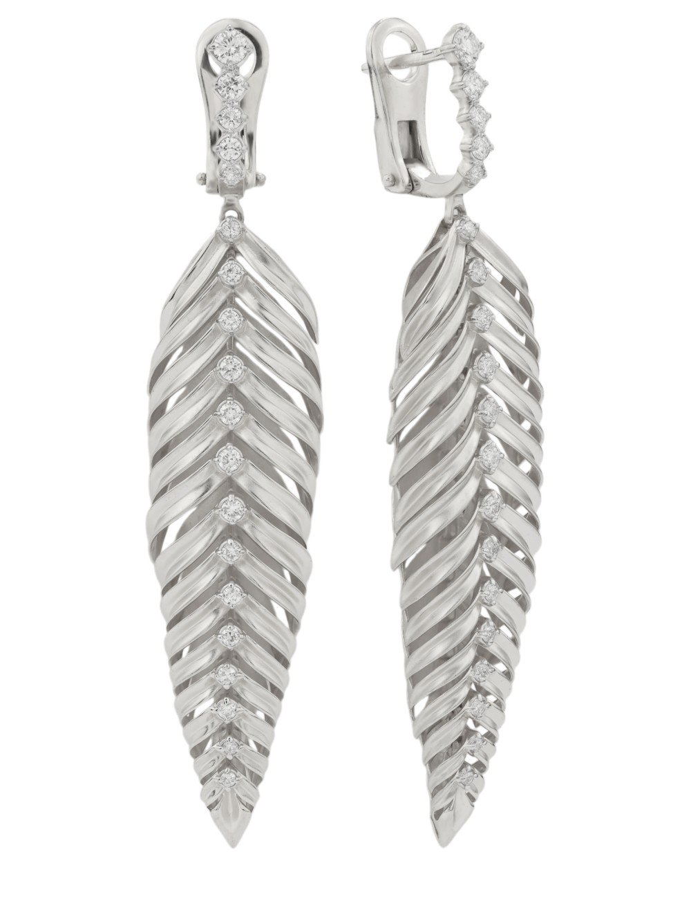 Серьги из белого золота c бриллиантами