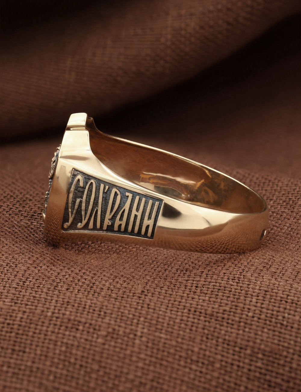 Кольцо из золота