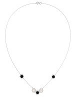 Колье из белого золота c ониксом и перламутром