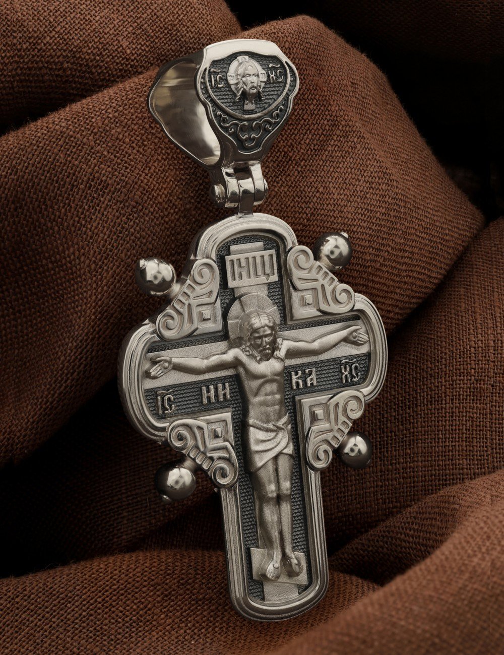 Крест из белого золота