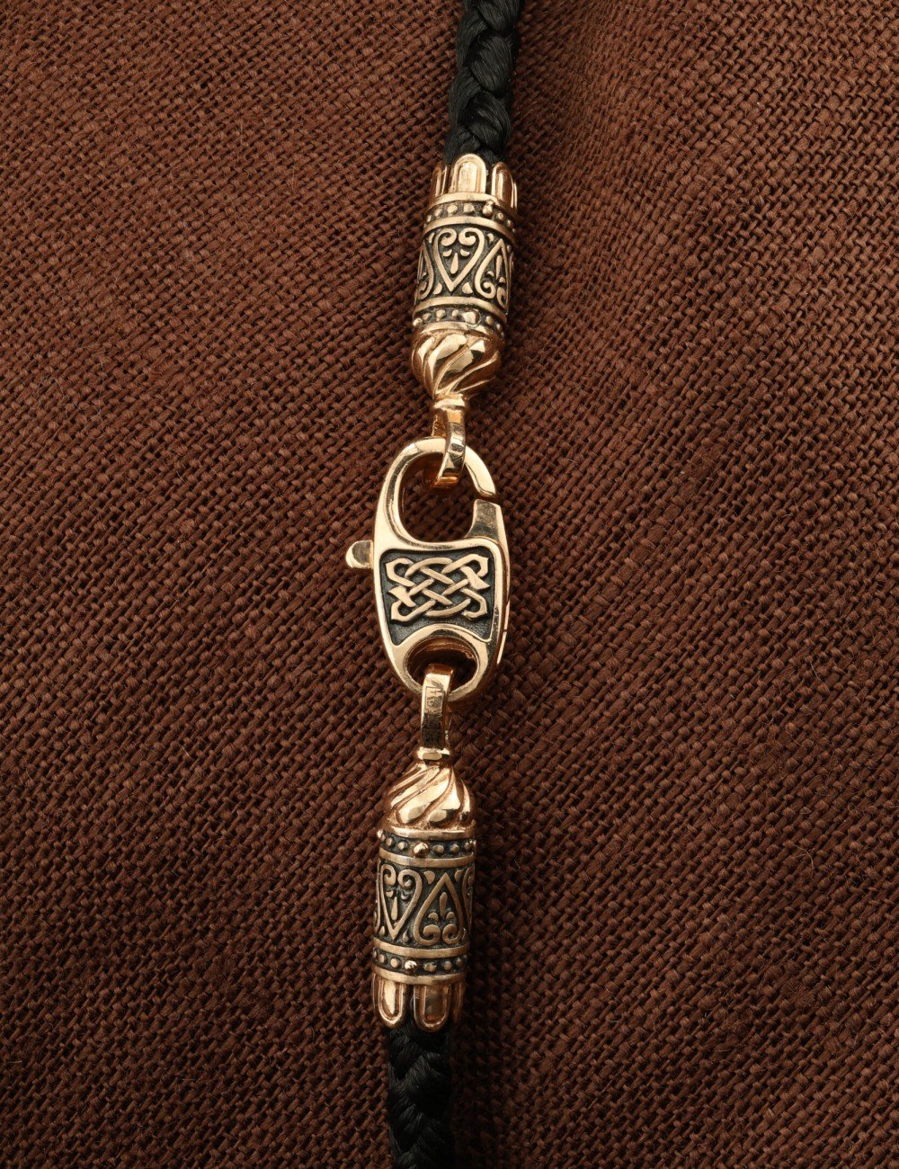 Шнурок шёлковый из золота c шёлковым шнурком