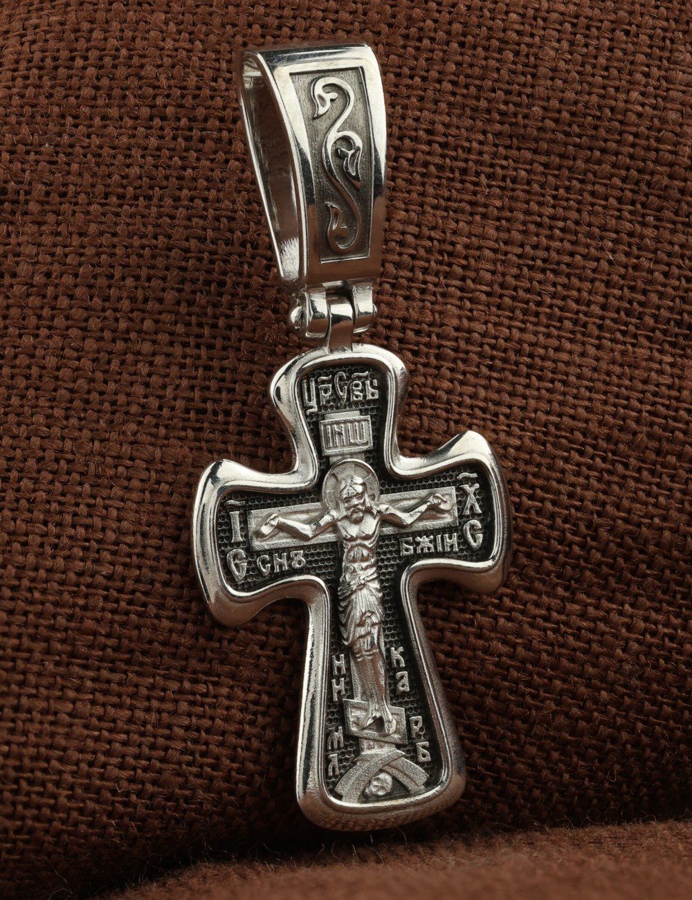 Крест из белого золота