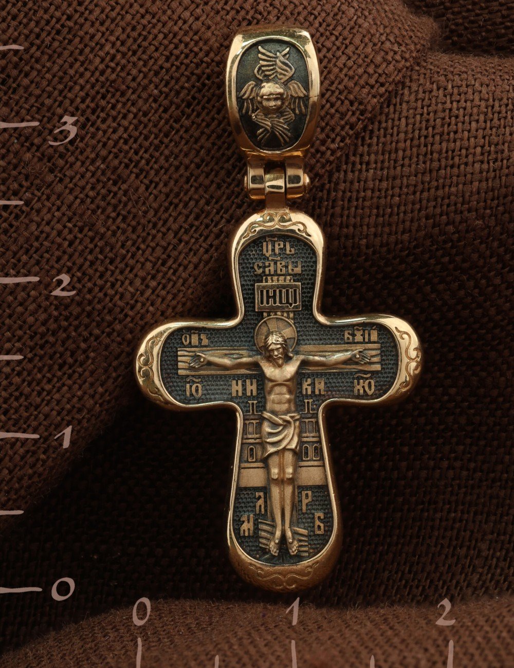 Крест из золота