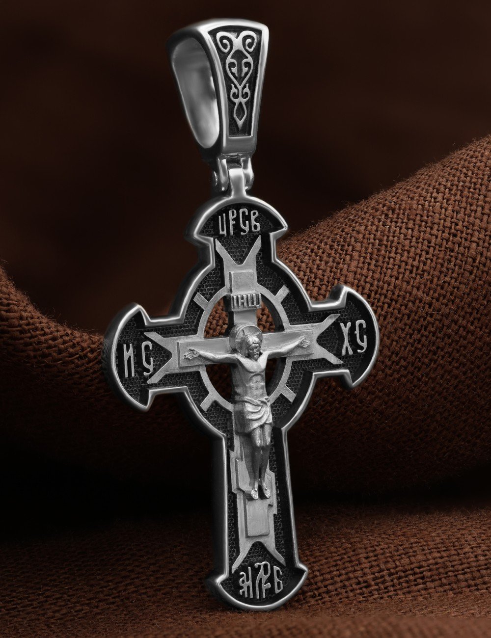 Крест из белого золота