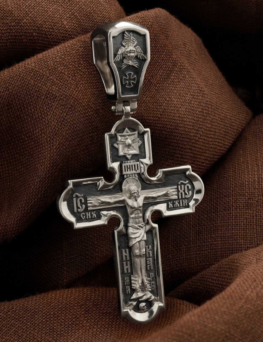 Крест из белого золота