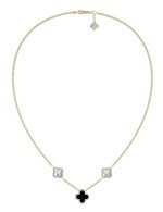 Колье из лимонного золота c бриллиантами, ониксом и перламутром