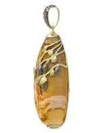 Подвеска из лимонного золота c росписным янтарём